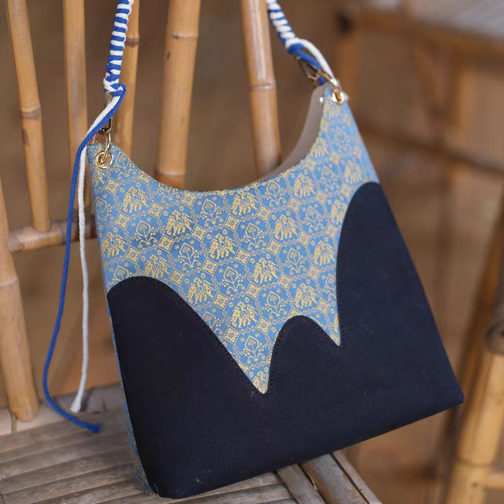 Handmade Zhuang Brocade Crossbody Bag (Limited Edition) - Chinese Intangible Cultural Heritage "Wanxiang Gengxin"